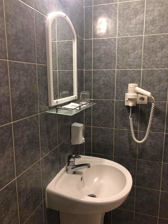 Отель Атлант Ужгород